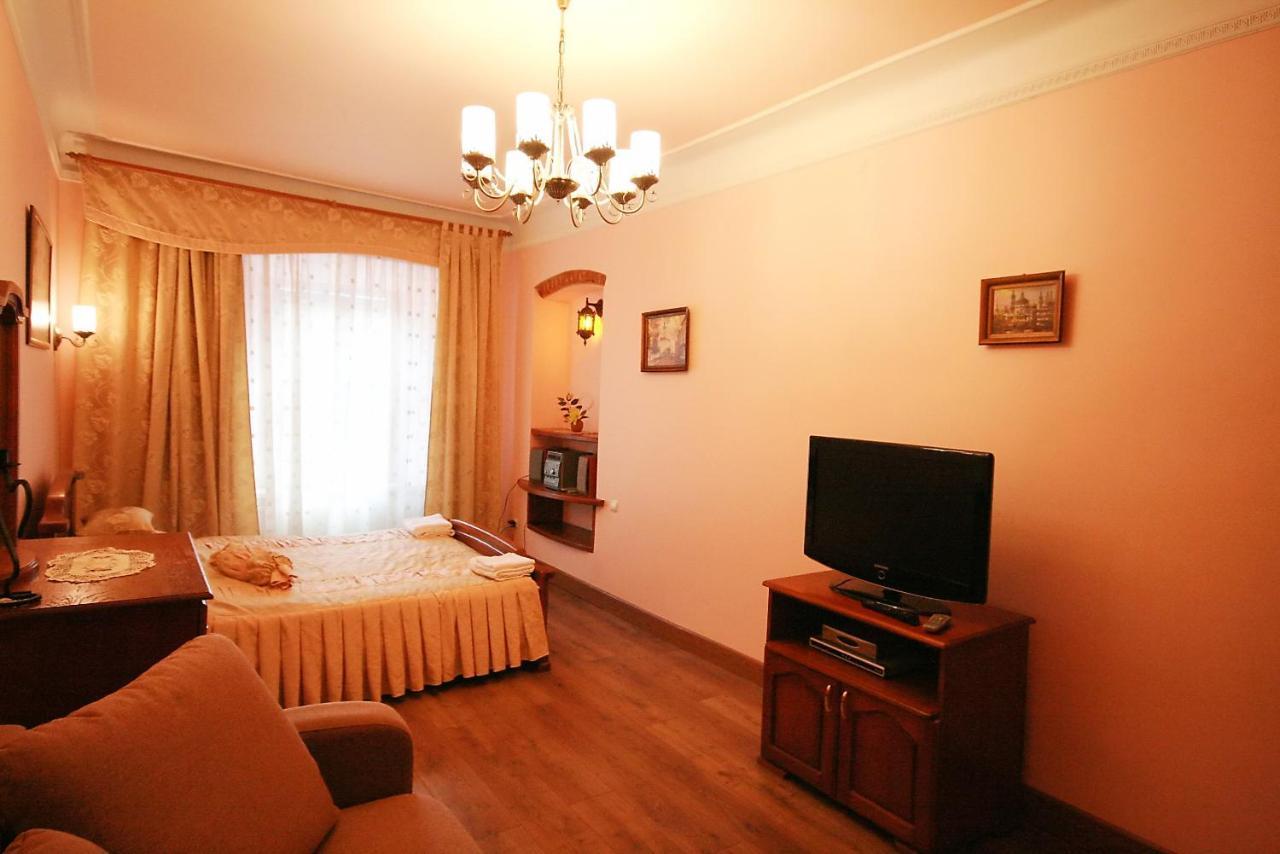 Historical Centre Apartments Лвив Екстериор снимка