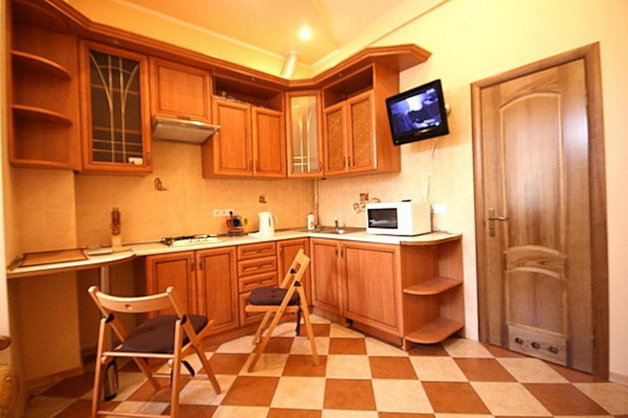 Historical Centre Apartments Лвив Екстериор снимка