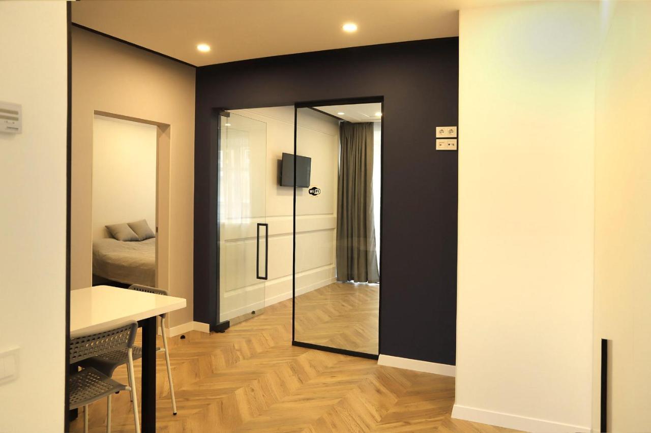 Historical Centre Apartments Лвив Екстериор снимка